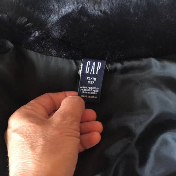 Gap Faux Black Fur Coat - Picture 5 of 6